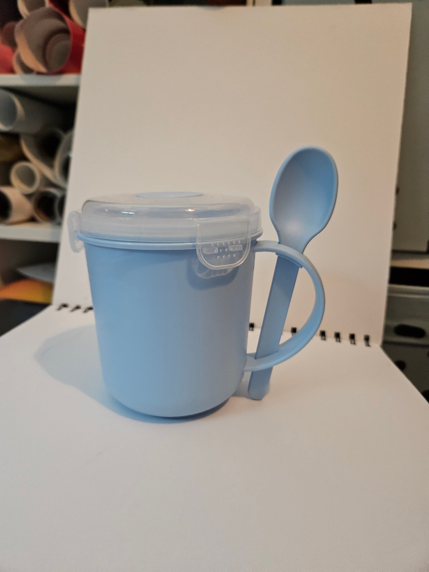 Soup/snack pot with spoon